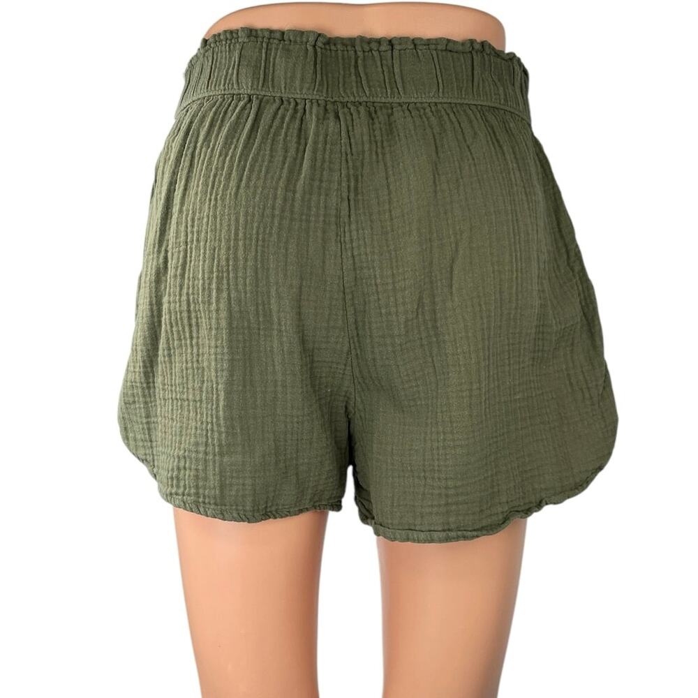 Universal Thread Green High Waisted Pull On Paper… - image 3